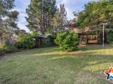 https://images.listonce.com.au/custom/160x/listings/10-royal-avenue-mooroolbark-vic-3138/880/01524880_img_21.jpg?y21czQsWDlI