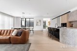 https://images.listonce.com.au/custom/160x/listings/10-russell-crescent-mount-waverley-vic-3149/623/01900623_img_04.jpg?iKAGJSPKITU