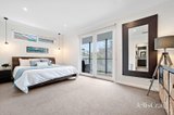 https://images.listonce.com.au/custom/160x/listings/10-salisbury-avenue-blackburn-vic-3130/124/01937124_img_07.jpg?s9YdFjPSHPU