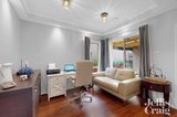 https://images.listonce.com.au/custom/160x/listings/10-saltwater-crescent-maribyrnong-vic-3032/674/01732674_img_03.jpg?qrNv2U949vg