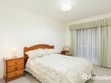 https://images.listonce.com.au/custom/160x/listings/10-sanctuary-court-lilydale-vic-3140/484/01526484_img_06.jpg?d8NcCmWNyIw