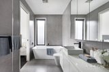 https://images.listonce.com.au/custom/160x/listings/10-selkirk-avenue-mckinnon-vic-3204/980/01910980_img_13.jpg?nVB-XYUvtQY