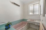 https://images.listonce.com.au/custom/160x/listings/10-selola-court-fawkner-vic-3060/073/00785073_img_05.jpg?CbJsyGK2UFo