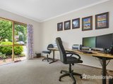 https://images.listonce.com.au/custom/160x/listings/10-sewart-close-vermont-south-vic-3133/846/01525846_img_13.jpg?31J-FxFww-Y