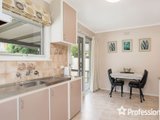 https://images.listonce.com.au/custom/160x/listings/10-sheldon-avenue-mooroolbark-vic-3138/368/01526368_img_05.jpg?Jp-gd5F_7zY