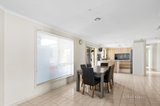 https://images.listonce.com.au/custom/160x/listings/10-shields-court-altona-meadows-vic-3028/143/01581143_img_04.jpg?XacRi937Nb8