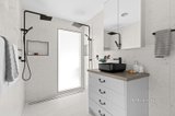 https://images.listonce.com.au/custom/160x/listings/10-skye-court-chelsea-heights-vic-3196/930/01705930_img_13.jpg?5_y7x9j3Q3A