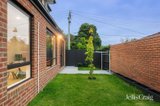 https://images.listonce.com.au/custom/160x/listings/10-small-road-bentleigh-vic-3204/632/01861632_img_16.jpg?_WYEPWNDhAg