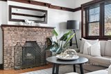 https://images.listonce.com.au/custom/160x/listings/10-south-street-ascot-vale-vic-3032/063/01399063_img_05.jpg?c-YaWR-QLcA
