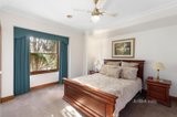 https://images.listonce.com.au/custom/160x/listings/10-sovereign-rise-diamond-creek-vic-3089/905/01618905_img_13.jpg?9HrciiAcCw4