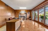 https://images.listonce.com.au/custom/160x/listings/10-stirling-crescent-glen-waverley-vic-3150/096/01819096_img_06.jpg?RcCYdRZ0_kI