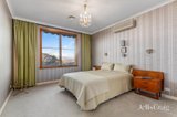 https://images.listonce.com.au/custom/160x/listings/10-stirling-crescent-glen-waverley-vic-3150/096/01819096_img_08.jpg?E9_UvpWTv3k