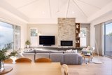 https://images.listonce.com.au/custom/160x/listings/10-sullivan-street-sorrento-vic-3943/317/01919317_img_08.jpg?yYUPdbpOjH8