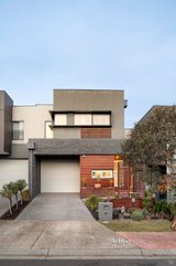 https://images.listonce.com.au/custom/160x/listings/10-sun-orchid-circuit-st-helena-vic-3088/993/01720993_img_19.jpg?QPdR0MAvtGI
