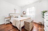 https://images.listonce.com.au/custom/160x/listings/10-ti-tree-crescent-seaford-vic-3198/531/01782531_img_05.jpg?QwiypVMJfWM