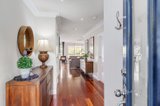 https://images.listonce.com.au/custom/160x/listings/10-tuhans-road-mount-waverley-vic-3149/931/01402931_img_10.jpg?cGEvAaa4sZQ