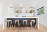 https://images.listonce.com.au/custom/160x/listings/10-valentine-street-rye-vic-3941/757/01934757_img_04.jpg?Seyca0e2hbg