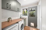 https://images.listonce.com.au/custom/160x/listings/10-vega-close-lilydale-vic-3140/731/01914731_img_11.jpg?QBpZamOWuz4