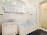 https://images.listonce.com.au/custom/160x/listings/10-view-hill-road-balwyn-north-vic-3104/972/01683972_img_07.jpg?78Q9lIx4m5M