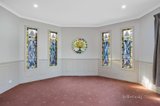 https://images.listonce.com.au/custom/160x/listings/10-vincent-street-daylesford-vic-3460/407/01575407_img_17.jpg?3QZllUsVWKA