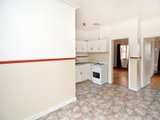 https://images.listonce.com.au/custom/160x/listings/10-vines-road-hamlyn-heights-vic-3215/389/01699389_img_04.jpg?MifemO3P_KY