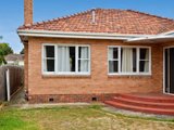 https://images.listonce.com.au/custom/160x/listings/10-vines-road-hamlyn-heights-vic-3215/389/01699389_img_08.jpg?PfgwYK5zUH0