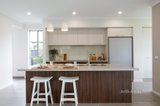 https://images.listonce.com.au/custom/160x/listings/10-wanderer-road-sunbury-vic-3429/397/01585397_img_09.jpg?DP3aQPPNT3U