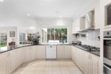 https://images.listonce.com.au/custom/160x/listings/10-watt-street-bentleigh-east-vic-3165/337/01266337_img_07.jpg?v5AZenEUeTM