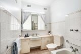 https://images.listonce.com.au/custom/160x/listings/10-wavell-street-box-hill-vic-3128/365/01324365_img_06.jpg?oeiAWCUP750