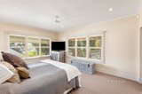 https://images.listonce.com.au/custom/160x/listings/10-whites-way-sorrento-vic-3943/806/00995806_img_08.jpg?XH1bmK-spZc