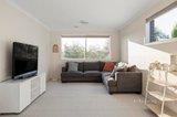 https://images.listonce.com.au/custom/160x/listings/10-wickham-place-st-helena-vic-3088/966/01601966_img_08.jpg?bLWwEzVM4LU