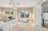 https://images.listonce.com.au/custom/160x/listings/10-wilton-crescent-wheelers-hill-vic-3150/652/01985652_img_21.jpg?RGEdWvQKPXU