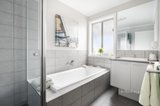 https://images.listonce.com.au/custom/160x/listings/10-woodlands-road-enfield-vic-3352/530/01291530_img_14.jpg?qxxTqi7zv8Y