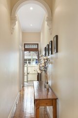 https://images.listonce.com.au/custom/160x/listings/10-wrights-terrace-prahran-vic-3181/193/00134193_img_06.jpg?I1_FYw94-50