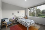 https://images.listonce.com.au/custom/160x/listings/10-wynvale-court-eltham-vic-3095/663/00924663_img_12.jpg?clDLq2AC9TU