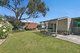 https://images.listonce.com.au/custom/160x/listings/10-yaldwyn-street-east-kyneton-vic-3444/153/01896153_img_05.jpg?qZQ_vGIpPxs