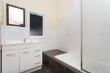 https://images.listonce.com.au/custom/160x/listings/10-yaldwyn-street-east-kyneton-vic-3444/153/01896153_img_07.jpg?DKsEkCWre7c