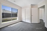 https://images.listonce.com.au/custom/160x/listings/10-yates-street-lucas-vic-3350/249/01595249_img_12.jpg?lP1_Nli8llE