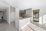 https://images.listonce.com.au/custom/160x/listings/10-yering-drive-mernda-vic-3754/512/01478512_img_02.jpg?cewKtn3I-OU