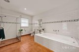 https://images.listonce.com.au/custom/160x/listings/10-york-street-brighton-vic-3186/069/01923069_img_07.jpg?uIo3_j178pQ
