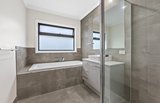 https://images.listonce.com.au/custom/160x/listings/100-ogilvie-street-essendon-vic-3040/724/01592724_img_10.jpg?dD0od_TFQsw