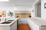 https://images.listonce.com.au/custom/160x/listings/100-page-street-albert-park-vic-3206/647/01796647_img_06.jpg?8L5OWvYqxrA