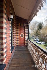 https://images.listonce.com.au/custom/160x/listings/100-page-street-albert-park-vic-3206/647/01796647_img_16.jpg?Aw1IaVAiGK4
