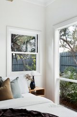 https://images.listonce.com.au/custom/160x/listings/100-perry-street-fairfield-vic-3078/782/01244782_img_11.jpg?8LdxXrmpahw
