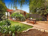 https://images.listonce.com.au/custom/160x/listings/100-ruskin-street-elwood-vic-3184/582/01793582_img_03.jpg?x0k8kyyVl5A