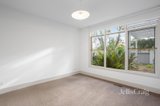 https://images.listonce.com.au/custom/160x/listings/100-the-eyrie-eaglemont-vic-3084/689/01871689_img_06.jpg?yWCycvYkwZM