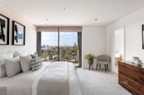 https://images.listonce.com.au/custom/160x/listings/1001-1002155-beach-street-port-melbourne-vic-3207/277/01582277_img_20.jpg?jGYJNFO8AYA