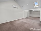 https://images.listonce.com.au/custom/160x/listings/10013-15-hewish-road-croydon-vic-3136/011/01526011_img_07.jpg?pua9yYdK5d4