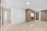 https://images.listonce.com.au/custom/160x/listings/100412-queens-road-melbourne-vic-3004/727/01935727_img_05.jpg?m3PhJBv9zuk