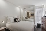 https://images.listonce.com.au/custom/160x/listings/100518-yarra-street-south-yarra-vic-3141/160/00721160_img_03.jpg?aYskju1NIM0